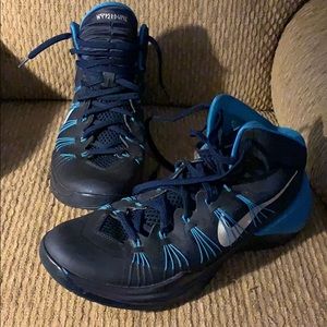 Nike PreOwned Hyperdunk HighTop B-Ball Shoes SZ 12